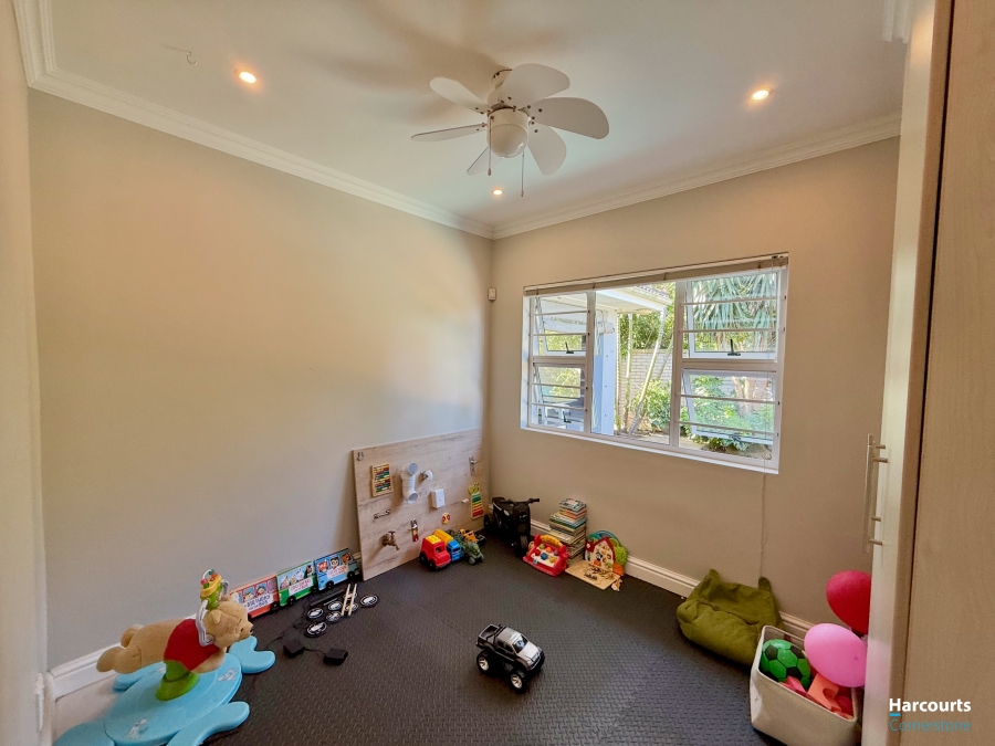 4 Bedroom Property for Sale in Beacon Bay Eastern Cape